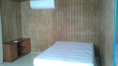 Bedroom (Cuarto ).1
Cuarto con A/C inverter. 1 Solo dormitorio en el apt.
