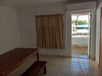 Bedroom area(Area dormitorio).4
A/C inverter 24,000 BTU, but not tested as a/c  electrical wiring needs repair per A/C technician. (A/C inverter 24,000 , pero no ha sido probado debido a que tecnico alega que línea electrica necesita ser reparada).
